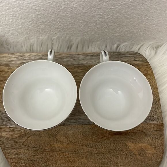 Vintage Sheffield Fine China 2 Tea Cups Classic 501 Pattern - Picture 6 of 7